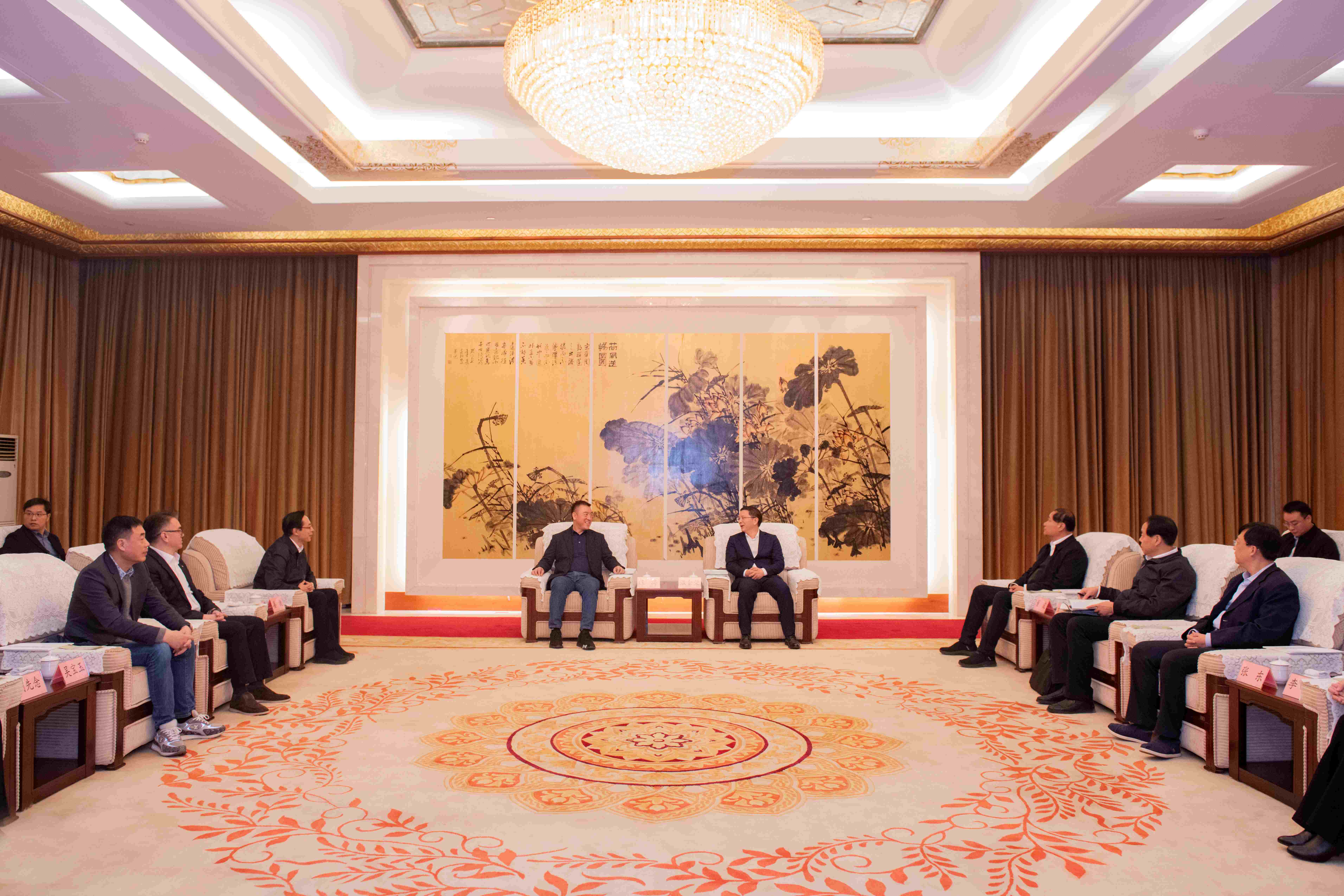PG国际科技董事长陈涛带领深圳市和惠州市企业家前往济宁市考察交流 